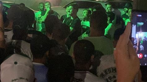 Torcida Do Goi S Protesta Na Serrinha E Tadeu Sai Em Defesa De Armando