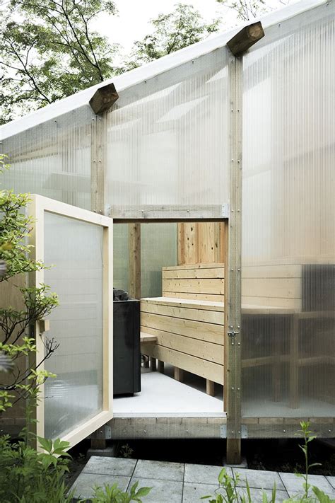 Triangulated Finnish Sauna With Ribbed Polycarbonates Is Inspired By
