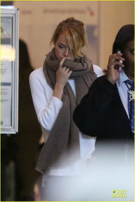 Emma Stone Lands In Lax Airport After Quiet Few Months Photo 2993867