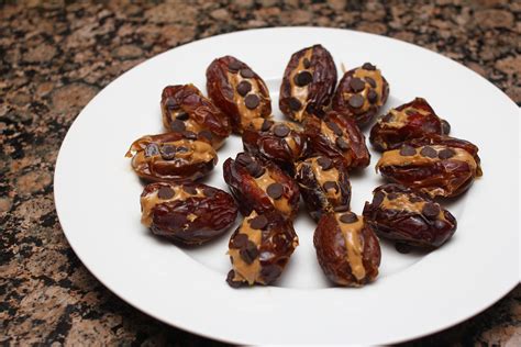 Sometimes you want the chocolate dessert without the guilt. Date Treats - High Fiber Delicious Snack | High fiber ...