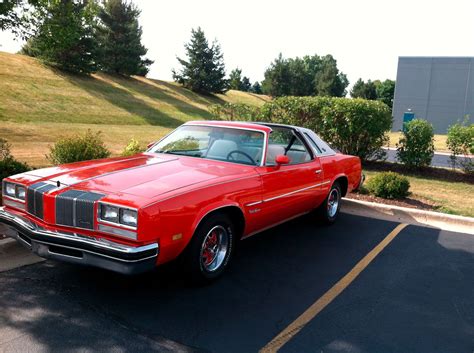 Visit supreme chevrolet in gonzales, la, serving laplace, baton rouge, & prairieville. 1976 cutlass supreme. My first cat that I bought on my own at 18 | Classic cars trucks, Classic ...