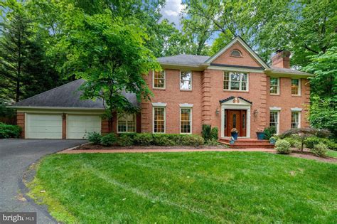 7522 Old Dominion Dr Mclean Va 22102 Mls Vafx2076362 Redfin