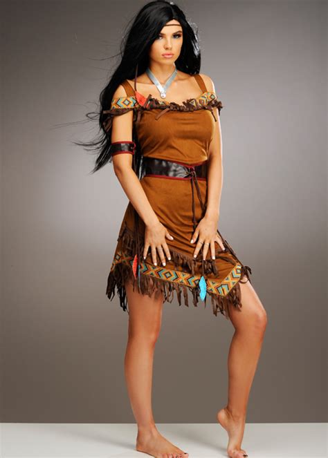Womens Pocahontas Style Native Indian Costume