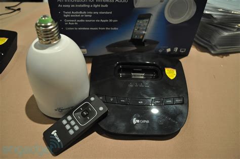 Audiobulb лампочка с беспроводным динамиком 15 фото 24gadgetru