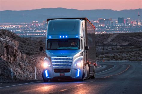 Daimlers Self Driving Semi Truck Hits The Road This Year Carbuzz