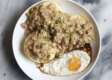 Southern Biscuits and Sausage Gravy - Travelandmunchies