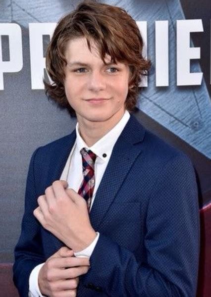 Ty Simpkins Photo On Mycast Fan Casting Your Favorite Stories