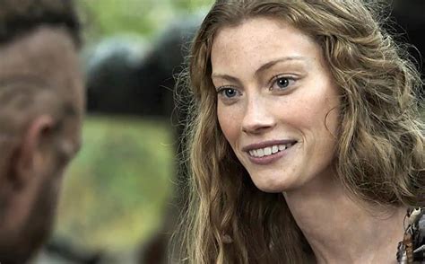 Vikings Season Finale Ragnar Tempted By Mystery Woman