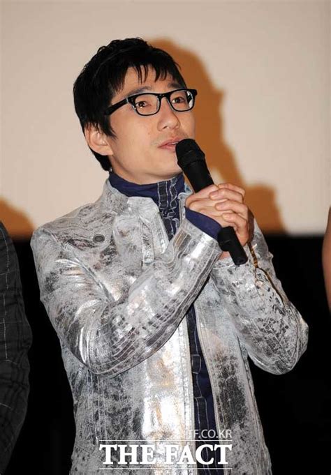 9경찰 '택시기사 폭행' 이용구에 증거인멸교사 혐의 적용. 정운택 고소 대리기사 "합의금 1000만 원 요구한 것 아니다" - 연예 ...