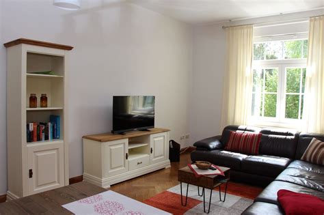 Großes baugrundstück in leichter hanglage mit tollem ausblick. Ferienwohnung Brück, Monteurzimmer in Bitterfeld-Wolfen ...