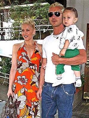 Gwen Stefani And Dad Gavin Rossdale From Coordinating Platinum Locks