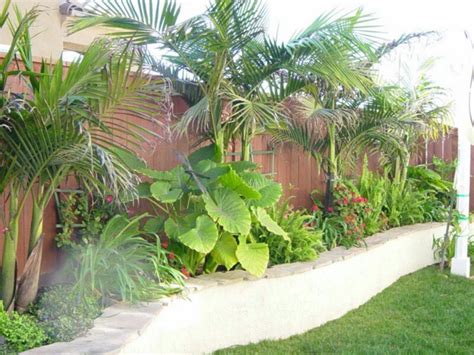 25 Perfect Tropical Landscaping Ideas To Make Your Own