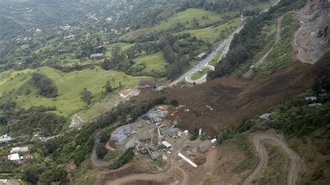 Deadly Colombia Landslide Engulfs Highway Near Medellin Bbc News