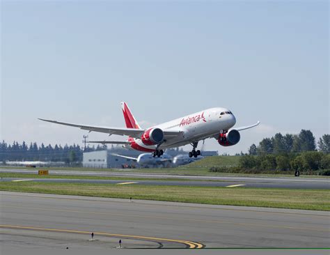 Avianca Takes Delivery Of Its First 787 Dreamliner Bangalore Aviation