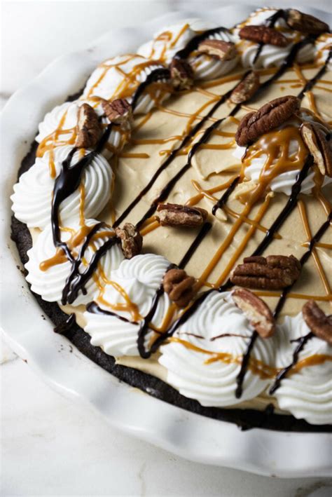 Easy No Bake Caramel Turtle Pie Savor The Best