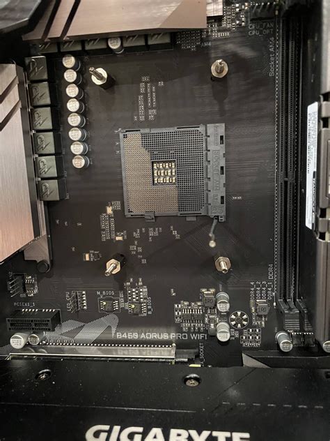 (lga), where there are pads on the bottom of the ic, and the pins are located in the socket facing intel has tended to use lga lately, and amd still mostly uses pga, but not exclusively as noted in. LGA or PGA? Yes; just yes. : techsupportgore