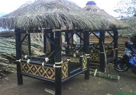 Cara pemesanan saung bambu bisa langsung hubungi kami 082298028087. Desain Rumah Gazebo (Saung) Minimalis Dari Bambu dan Kayu ...