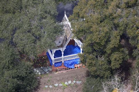 Inside Michael Jacksons Abandoned Neverland Ranch With Creepy Rides And Train
