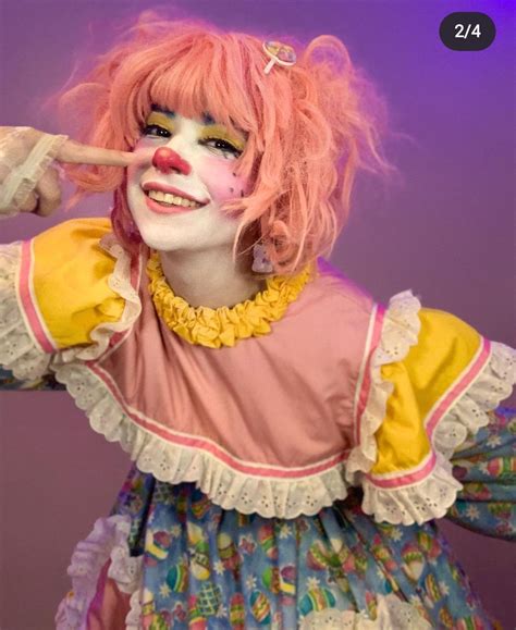 Pin By Yazai咯° On Reference Cute Clown Female Clown Clown Costume