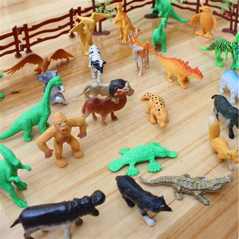 2021 Plastic Farm Yard Wild Fence Tree Animals Model Kids Toys For