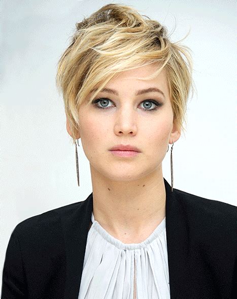  Jennifer Lawrences Best Hairstyles Of The Past Year Jennifer Lawrence Short Hair Short