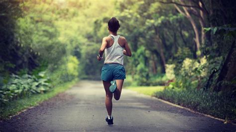 What We Know About Joggers' Breathing And Your Covid Risk | HuffPost UK Life