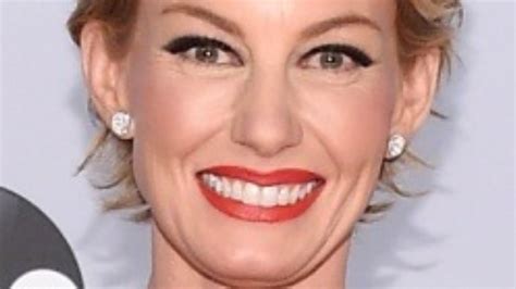 Why Fans Are Saying Faith Hill Looks Completely Unrecognizable With Her