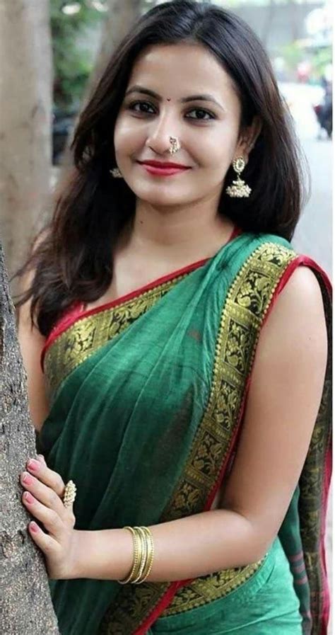 Hot Indian Girls Saree Cleavage Pin On Saree Navel Cleavage This
