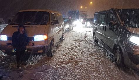 Kar Ya Zincirleme Trafik Kazas N Beraberinde Getirdi Nternet