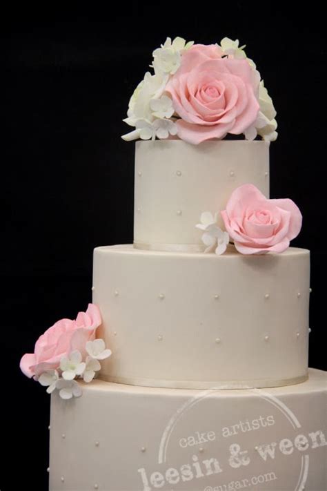 Penang Wedding Cakes By Leesin Classic Rose Wedding Cake