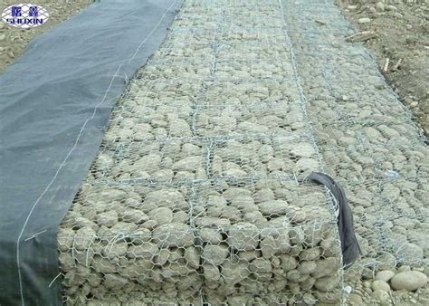Reno mattresses/gabion mattress made from a hexagonal double twisted wire mesh with a mesh type 6*8. Reno Mattress Gabion Wall Cages , Rock Basket Retaining ...