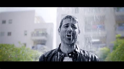 הסמל של שכונת התקווה עושה עכשיו פיתה מדהימה. ‫התקווה 6 - יום יפה? (קליפ רשמי)‬‎ - YouTube