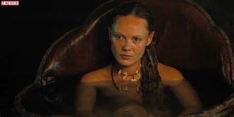 Frida Gustavsson Nuda ~30 Anni In Vikings Valhalla