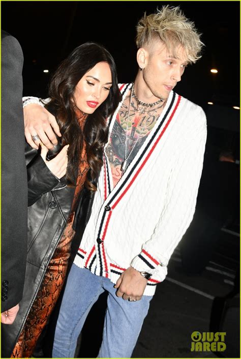 Best performance that show has ever seen, the actress, 34, captioned three photos of herself and the singer, 30, out and about in new york city via. Megan Fox & Machine Gun Kelly Cuddle Up After His 'SNL ...
