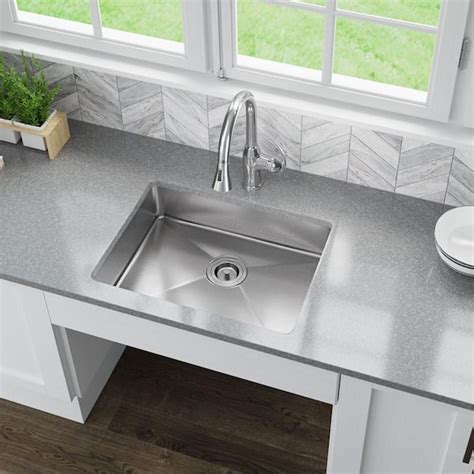 Brushed Stainless Steel Undermount Kitchen Sink