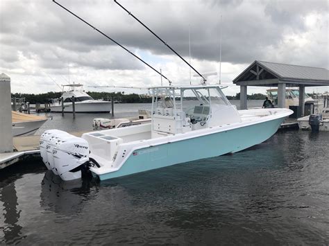 2019 Contender 39 Fisharound Center Console For Sale Yachtworld
