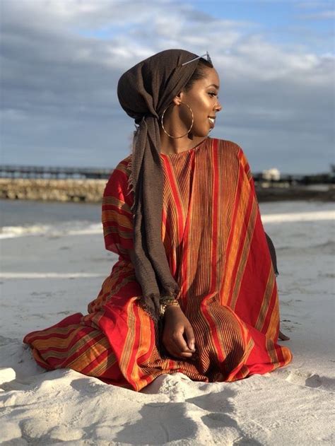 Pin By Nauvari Kashta Saree On Ebony Goddess Fashion Somali Clothes
