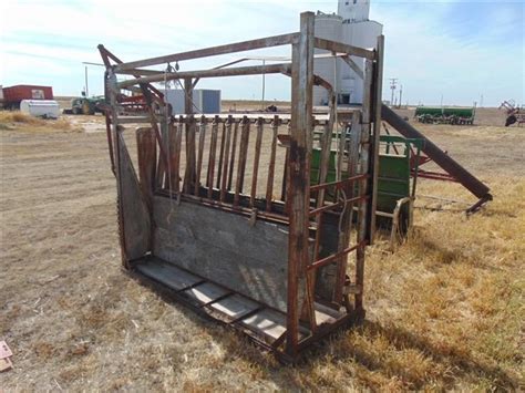 Pearson Cattle Squeeze Chute Bigiron Auctions