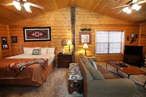 Deluxe cabins with grand vue park are the perfect match of nature and luxury. Cabins at Grand Mountain - 1 Bedroom Cabin (Studio-Style ...