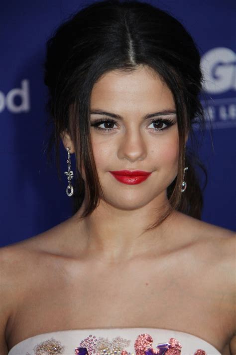 Selena Gomez Weight Height Net Worth Ethnicity Measurements