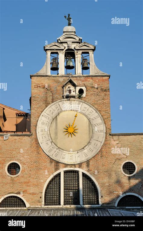 24 Hour Clock On The Church Of San Giacomo Di Rialto Campo San Giacomo
