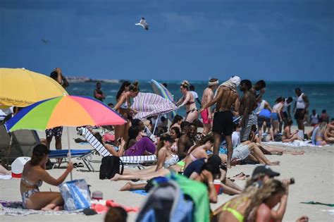 In Wake Of Wild Spring Break Scenes Miami Closes Beaches Alton Telegraph
