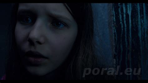 Za Niebieskimi Drzwiami 2016 Film Blu Ray Polski Portal Blu Ray I 4k