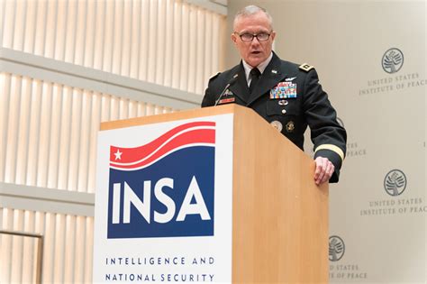 Defense Intelligence Agency Director Focuses On Leadership Public