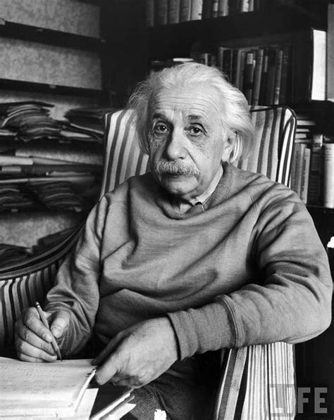 Альберт Эйнштейн Физика и реальность Темная материя и темная энергия