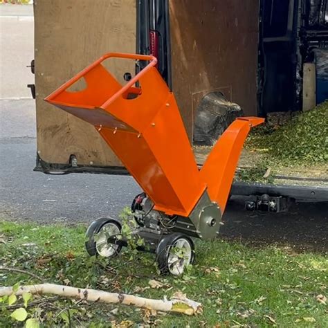 14hp Petrol Wood Chipper With Electric Start 4 Diameter Forest Master