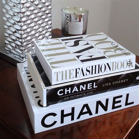 Best 71 coffee table books ideas on pinterest, source: Pin by Christie on Home | Chanel coffee table book, Chanel ...