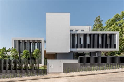 Villa 13 House Parthenios Architectsassociates Archdaily
