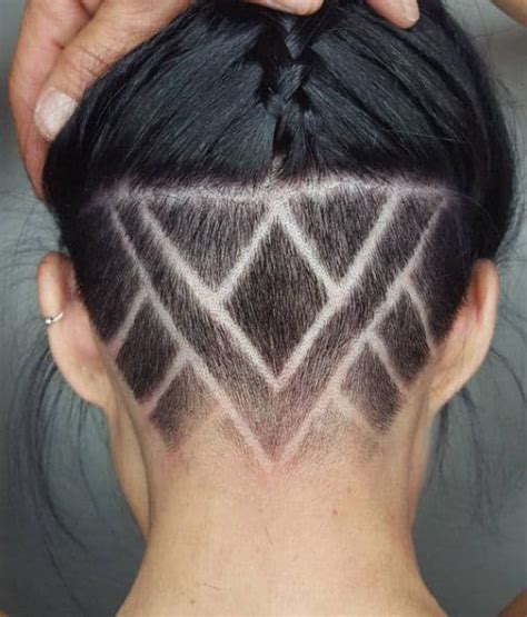 These, also referred to as shape ups, are characterized by the precise hairline, cut in a with high fades (where the fade starts up high on the head), it's best to match where the fade starts #13: 10 Back of the Head & Sides Shaved Head Designs for Women ...