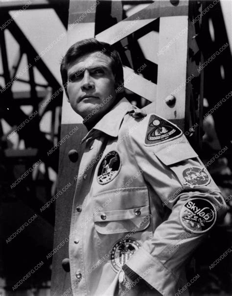 Lee Majors Is The Six Million Dollar Man Tv Show 2363 15 Abcdvdvideo